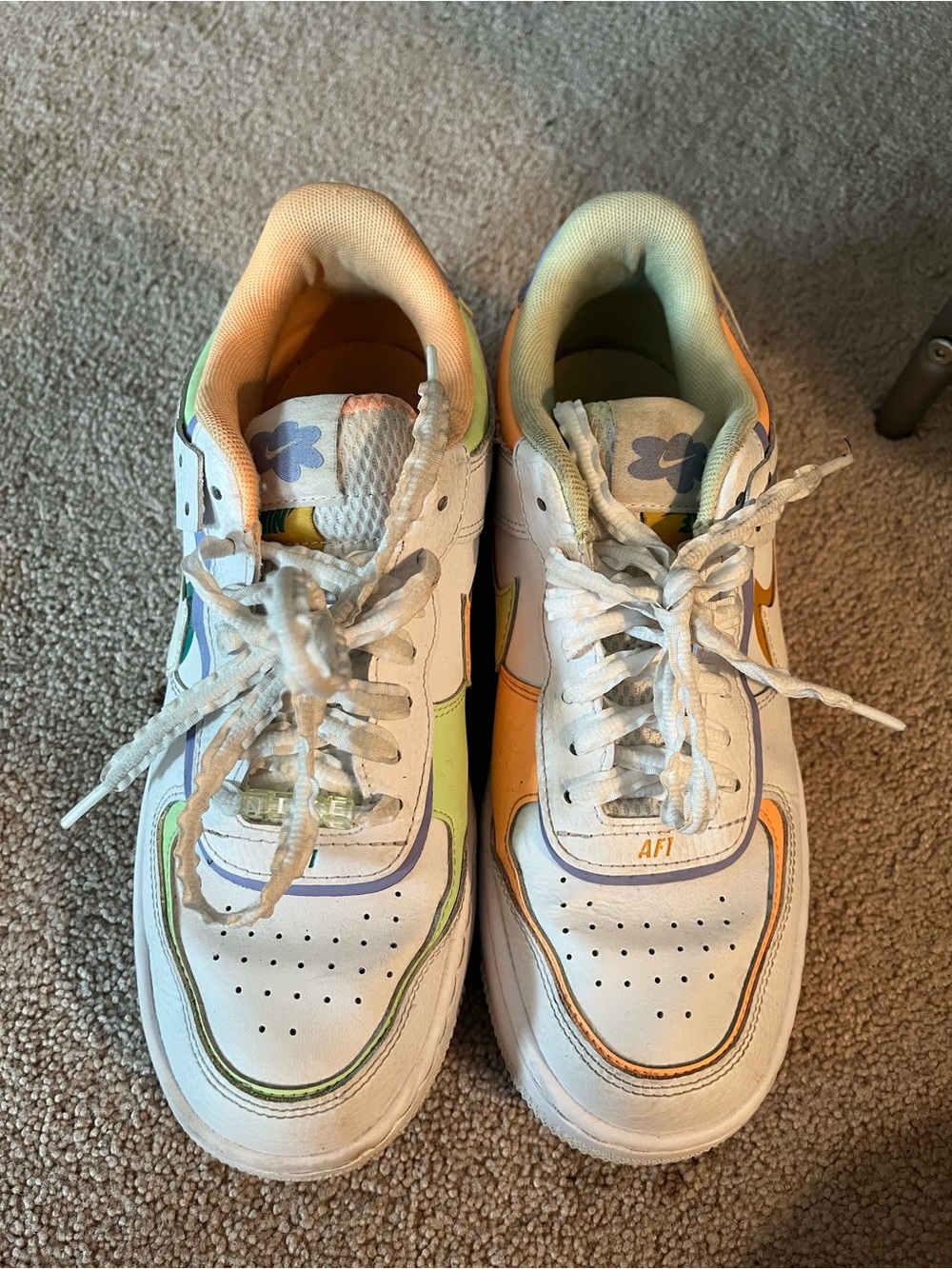 Nike White Multicolor Low-Top Sneakers